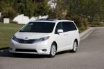 Toyota Sienna LE 2010 года